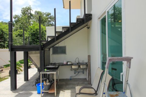 Chalet de 5 dormitorios en Hua Hin, Tailandia № 168478 - foto 16