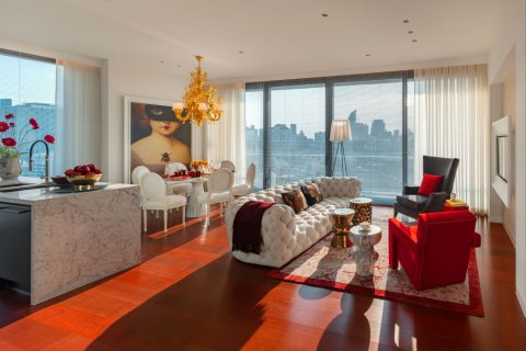 Condominio de 3 dormitorios en Bangkok, Tailandia № 180919 - foto 2