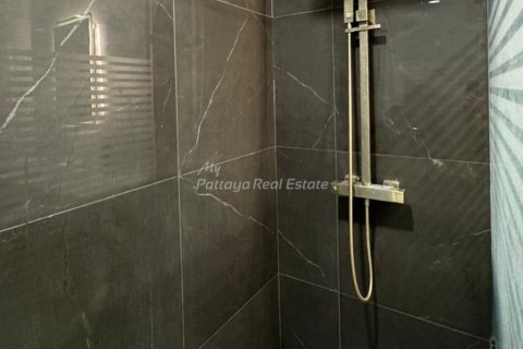 Condominio de 2 dormitorios en Bang Lamung, Tailandia № 152589 - foto 8
