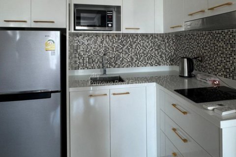 Condominio de 2 dormitorios en Bang Lamung, Tailandia № 152589 - foto 2