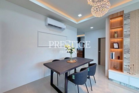 Casa de 3 dormitorios en Pattaya, Tailandia № 197604 - foto 6
