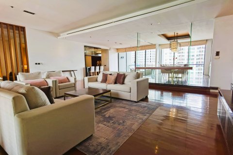 Condo à Bangkok, Thaïlande, 3 chambres № 181104
