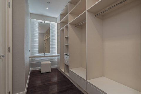Eigentumswohnung in Bangkok, Thailand, 3 Schlafzimmer № 181107 - Foto 13