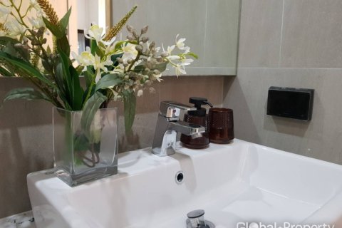 House in Pattaya, Thailand 4 bedrooms № 113603 - photo 27