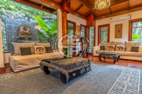 Chalet de 4 dormitorios en Phuket, Tailandia № 190680 - foto 4