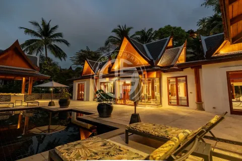 Chalet de 4 dormitorios en Phuket, Tailandia № 190680 - foto 25
