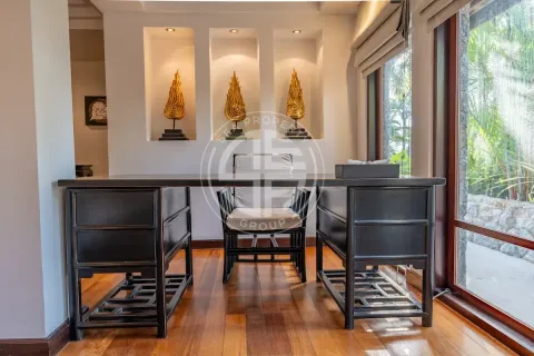 Chalet de 4 dormitorios en Phuket, Tailandia № 190680 - foto 16