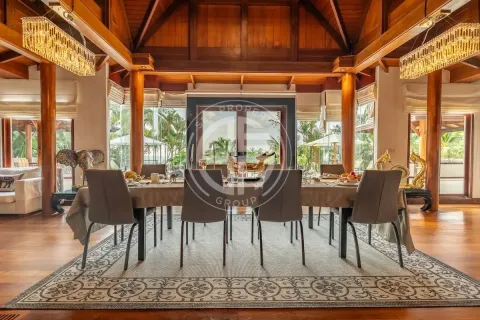Chalet de 4 dormitorios en Phuket, Tailandia № 190680 - foto 8