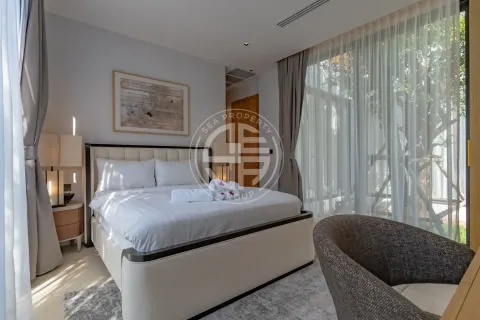 Chalet de 4 dormitorios en Phuket, Tailandia № 190679 - foto 10