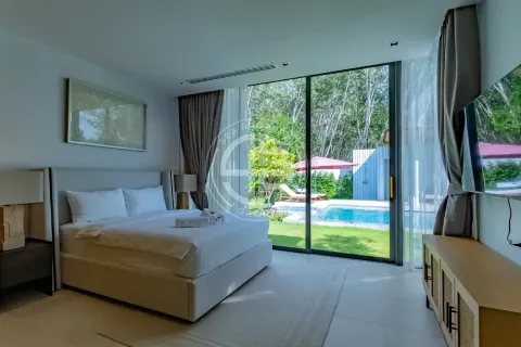 Chalet de 4 dormitorios en Phuket, Tailandia № 190679 - foto 8