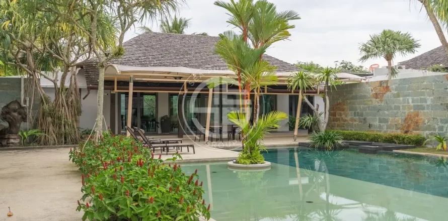 Chalet de 4 dormitorios en Layan Beach, Tailandia № 190676