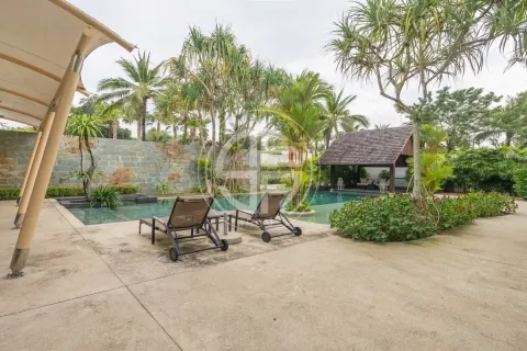 Chalet de 4 dormitorios en Layan Beach, Tailandia № 190676 - foto 11