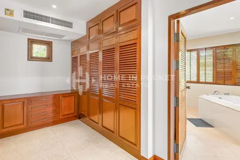 Haus in Kamala, Thailand 7 Schlafzimmer № 167012 - Foto 14