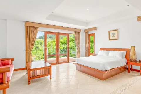 Haus in Kamala, Thailand 7 Schlafzimmer № 167012 - Foto 8