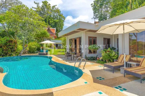 Haus in Kamala, Thailand 7 Schlafzimmer № 167012 - Foto 2
