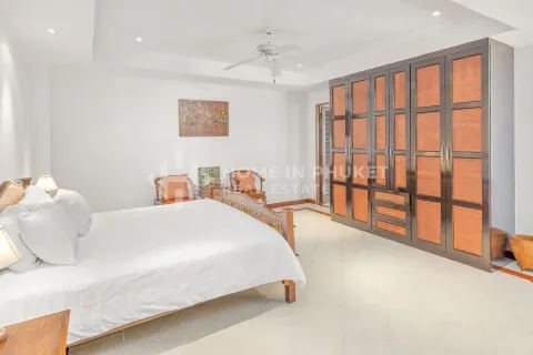 Haus in Kamala, Thailand 7 Schlafzimmer № 167012 - Foto 23