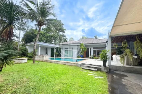Chalet de 4 dormitorios en Phuket, Tailandia № 190766 - foto 8
