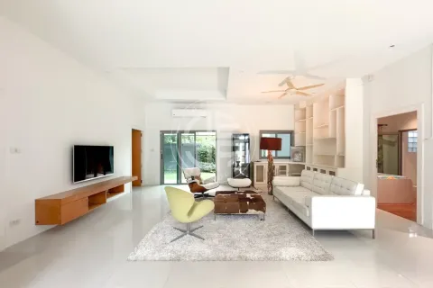 Chalet de 4 dormitorios en Phuket, Tailandia № 190766 - foto 3