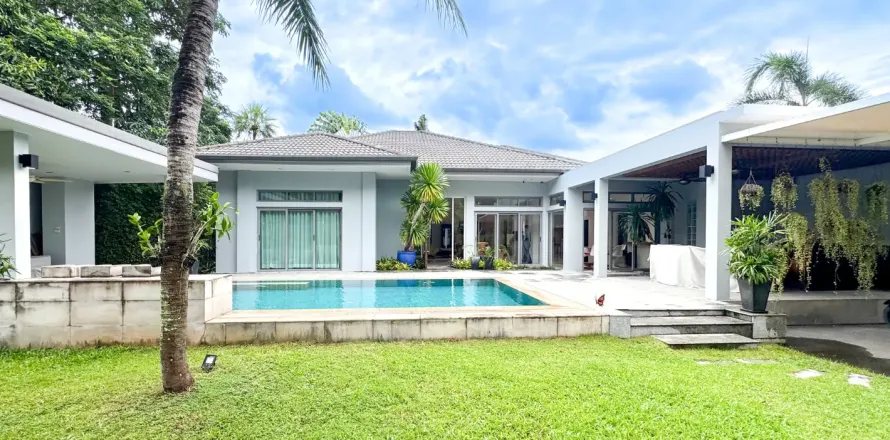 Chalet de 4 dormitorios en Phuket, Tailandia № 190766