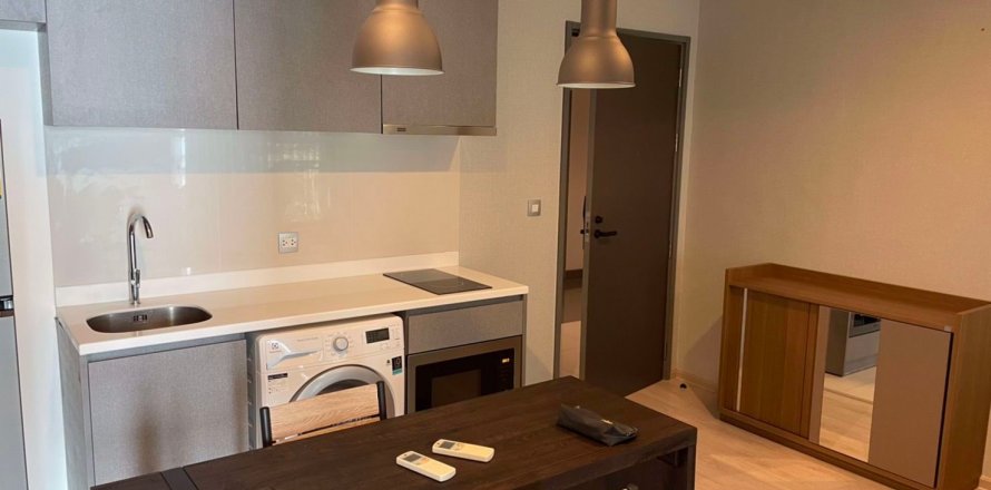 Condo in Bangkok, Thailand, 2 bedrooms in Rhythm Rangnam № 68349