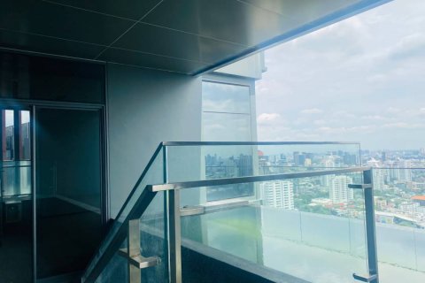 Condominio de 4 dormitorios en Watthana, Bangkok, Tailandia № 133954 - foto 13