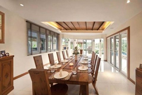 Chalet de 5 dormitorios en Phuket, Tailandia № 133948 - foto 8