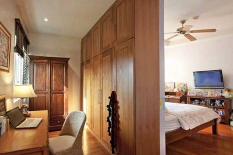 Chalet de 5 dormitorios en Phuket, Tailandia № 133948 - foto 14