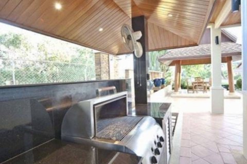Chalet de 5 dormitorios en Phuket, Tailandia № 133948 - foto 16