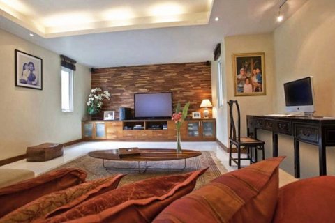 Chalet de 5 dormitorios en Phuket, Tailandia № 133948 - foto 7