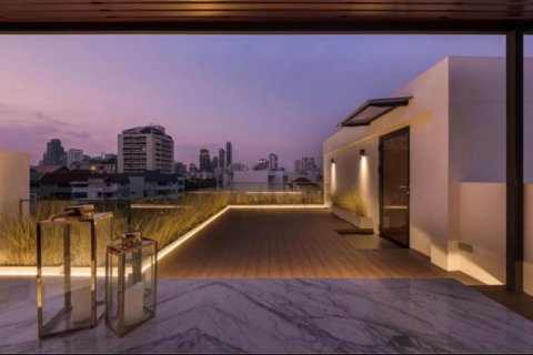 Condominio de 4 dormitorios en Watthana, Bangkok, Tailandia № 133950 - foto 12