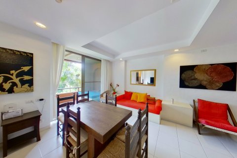 Condominio de 3 dormitorios en Hua Hin, Tailandia № 161785 - foto 4