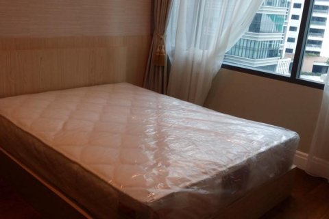 Condo in Bangkok, Thailand, 2 bedrooms № 66754 - photo 8