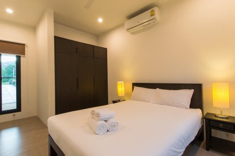 Chalet de 3 dormitorios en Pattaya, Tailandia № 163828 - foto 18