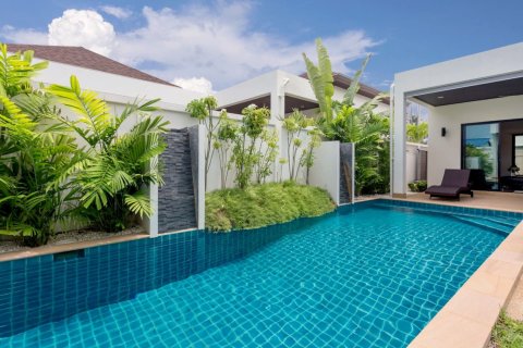 Chalet de 3 dormitorios en Pattaya, Tailandia № 163828 - foto 3