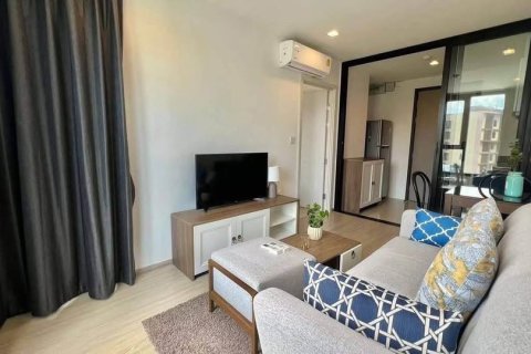 Apartamento de 2 habitaciones en Pattaya, Tailandia № 163826 - foto 3