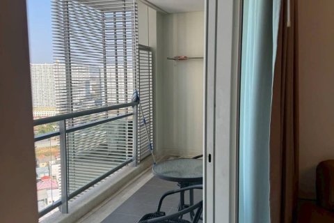 Apartamento de 3 habitaciones en Pattaya, Tailandia № 163827 - foto 11