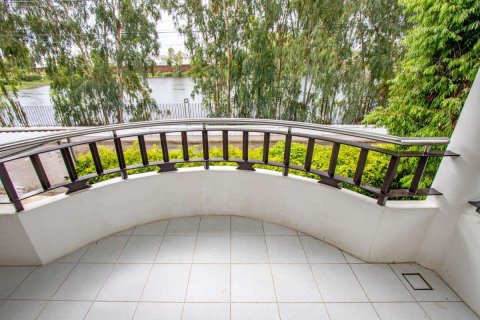 Casa de 4 dormitorios en Chiang Mai, Tailandia № 220497 - foto 18
