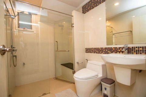 Casa de 4 dormitorios en Chiang Mai, Tailandia № 220497 - foto 7
