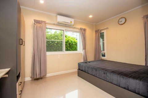 Casa de 4 dormitorios en Chiang Mai, Tailandia № 220497 - foto 4