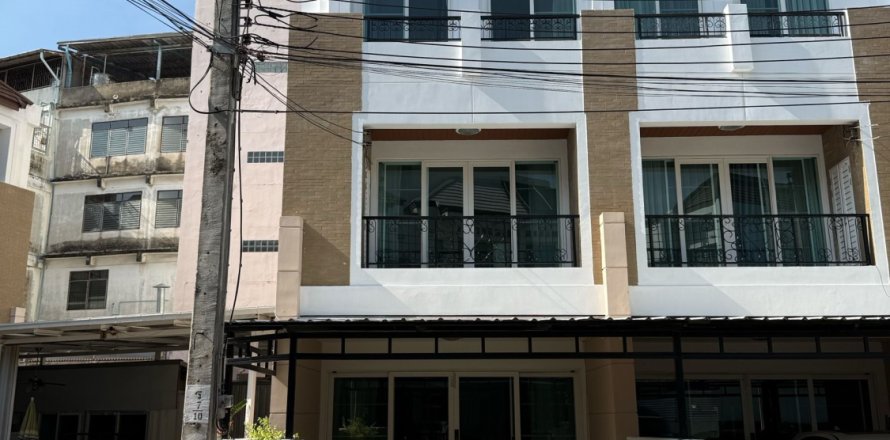 Townhouse in Thung Khru, Bangkok, Thailand 3 bedrooms № 161633