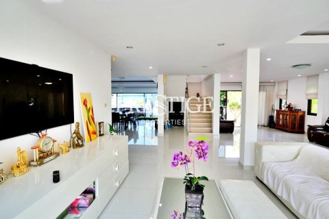 บ้านในพัทยา, ประเทศไทย 4 ห้องนอน № 198702 - รูปถ่าย 12