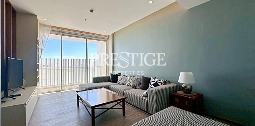 Condo in Pattaya, Thailand, 3 bedrooms  № 198701