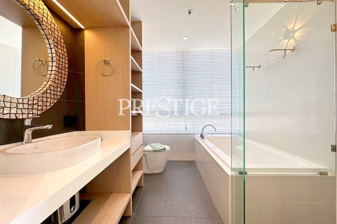Condo in Pattaya, Thailand, 3 bedrooms  № 198701 - photo 23
