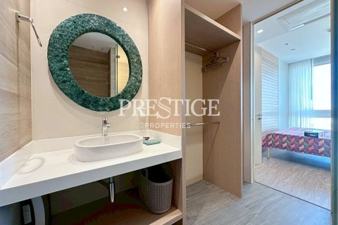 Condo in Pattaya, Thailand, 3 bedrooms  № 198701 - photo 15