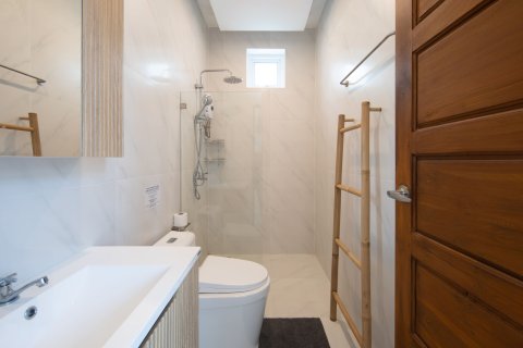 Chalet de 3 dormitorios en Ko Samui, Tailandia № 158420 - foto 15