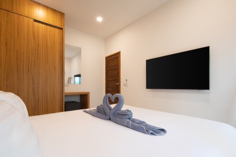 Chalet de 3 dormitorios en Ko Samui, Tailandia № 158420 - foto 14