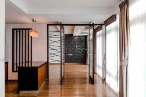 Ático de 3 dormitorios en Watthana, Bangkok, Tailandia № 158416 - foto 8