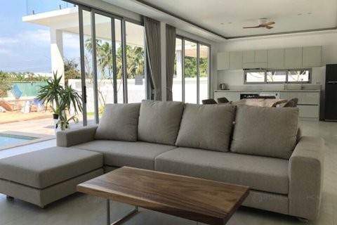 Chalet de 3 dormitorios en Ko Samui, Tailandia № 180163 - foto 4