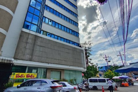 Local comercial 2095 m2 en Bangkok, Tailandia № 116317 - foto 3