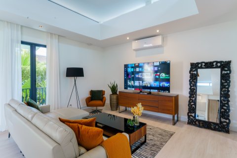 Chalet de 2 dormitorios en Cha-am, Tailandia № 157966 - foto 10